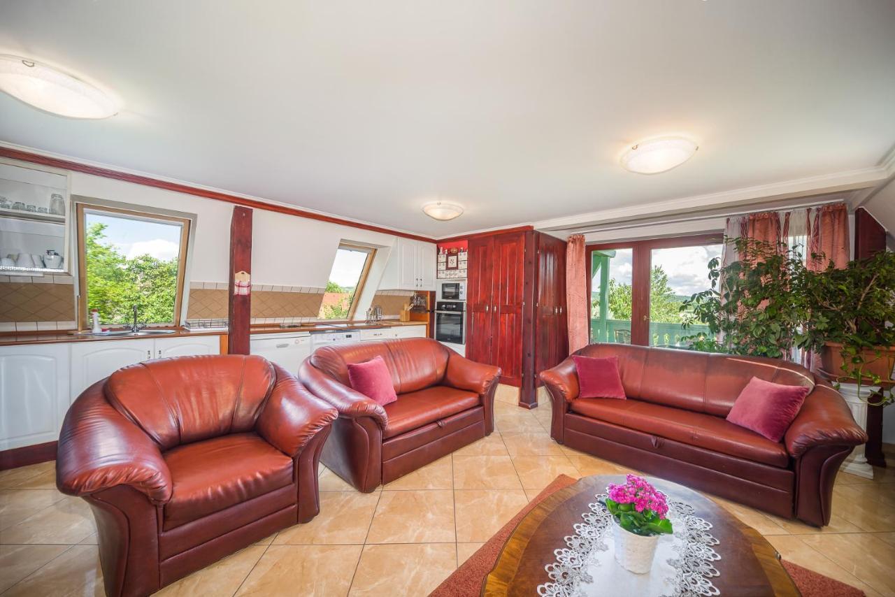 Tamas Apartman Balatonfoeldvar Sziveben- Egesz Evben Nyitva! Exterior foto